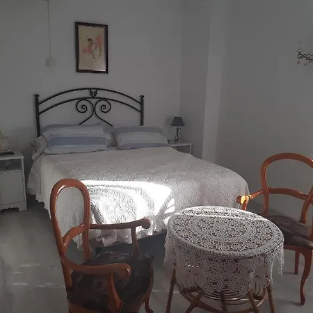 Isabel Apartamento Maro