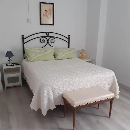 Isabel Apartamento