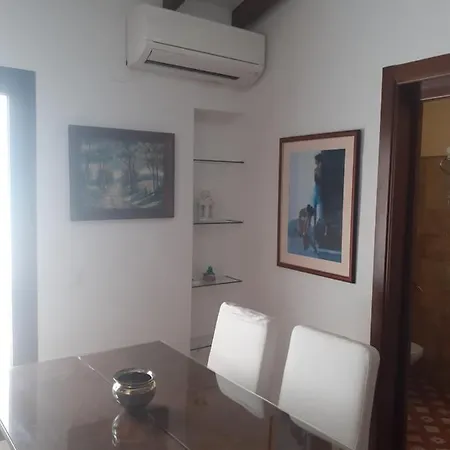 Isabel Apartamento Maro