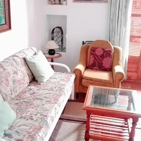 Isabel Maro